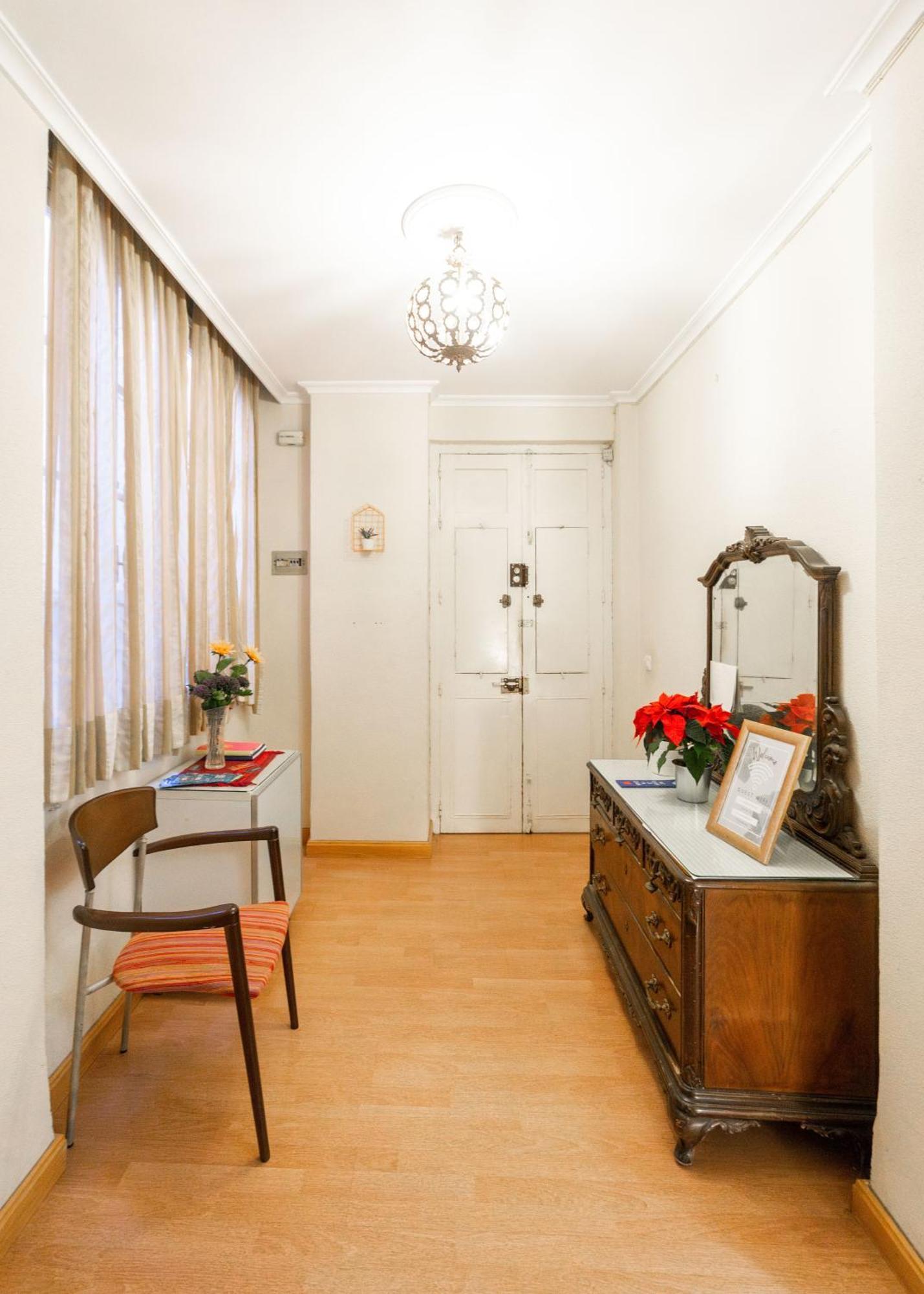Habitaciones Corazon Centro Historico マラガ エクステリア 写真